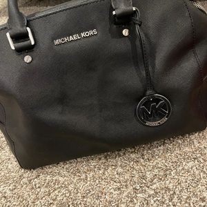 Black Micheal Kors purse